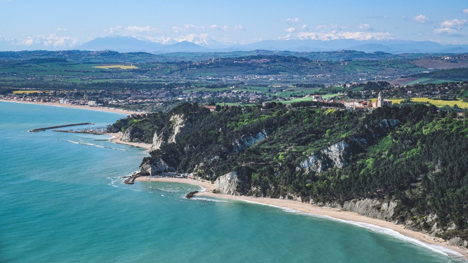 3-Night Conero Riviera Escape: £126.50pp Total (Direct Flights + Terrace Room)